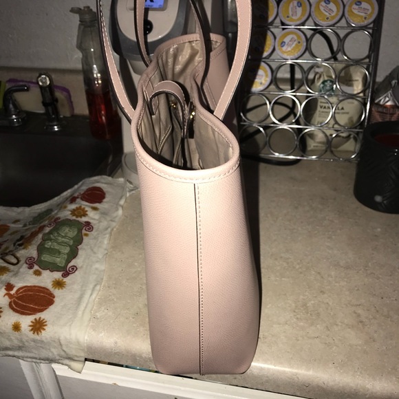 Michael Kors Purse - Picture 6 of 7